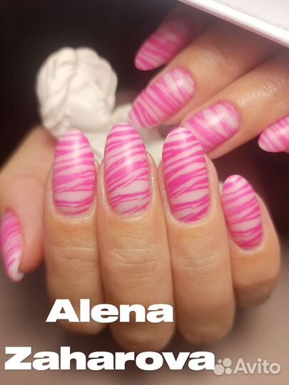 Наращивание ногтей