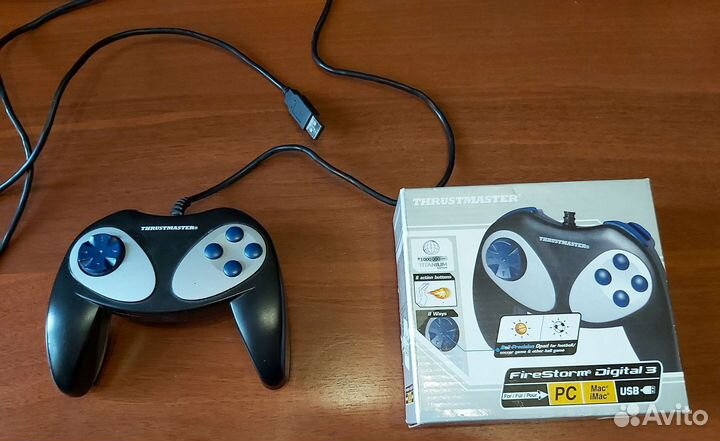 Геймпад для компьютера Thrustmaster