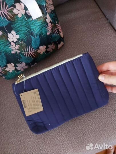 Косметичка большая ив Роше