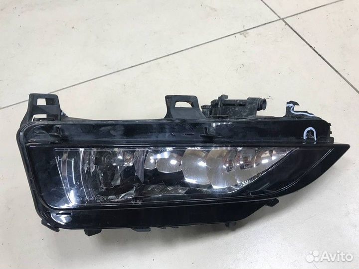 Фара противотуманная левая Skoda Rapid