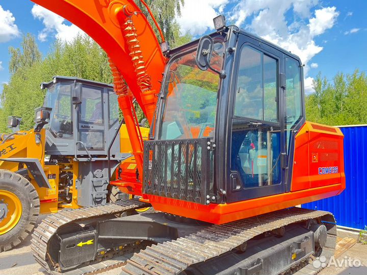 Гусеничный экскаватор Lonking CDM6135, 2023