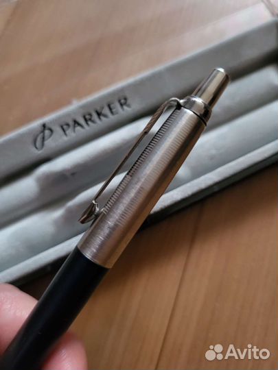 Шариковая ручка Parker