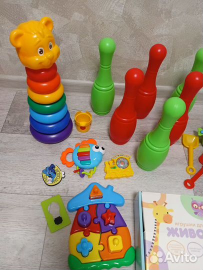 Развивающие игрушки пакетом