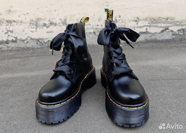 Ботинки Dr. Martens Molly Platform, 36-41 размеры