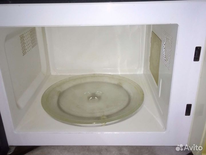 Микроволновая печь Elenberg