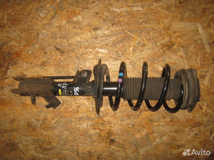 Стойка передняя правая в сборе Nissan Qashqai J10