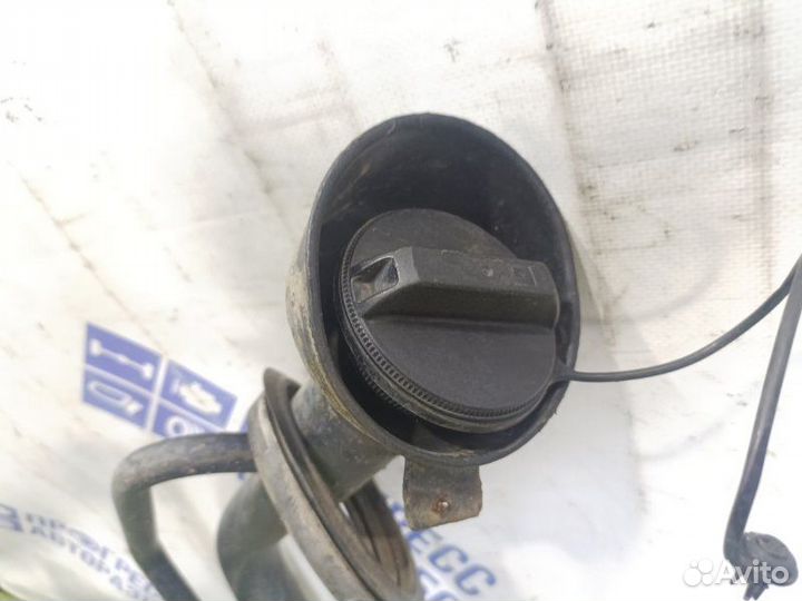 Горловина топливного бака Nissan Murano кроссовер