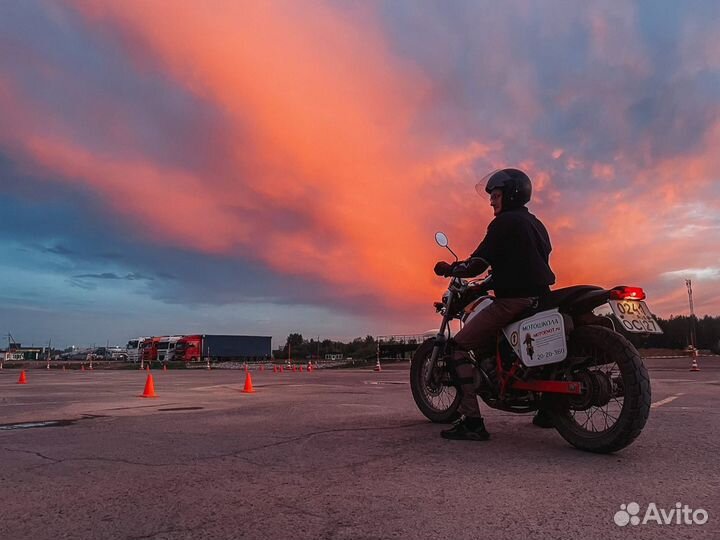 Категория А, Мотошкола, Управление мотоциклом