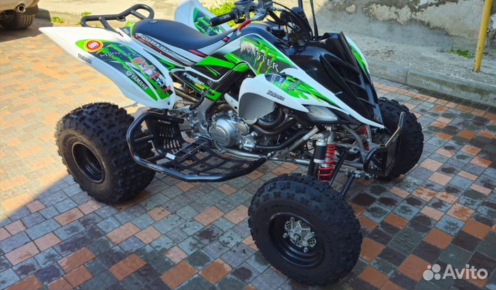Yamaha YFM700R