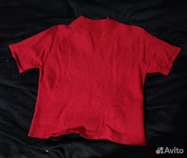 Укороченная кофта женская