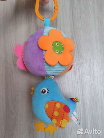 Музыкальная игрушка-подвеска развивающая