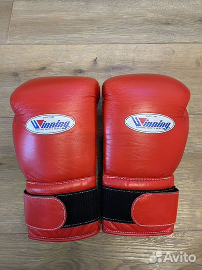 Боксерские перчатки Winning 14 oz