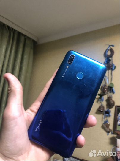 Телефон Huawei p smart 2019