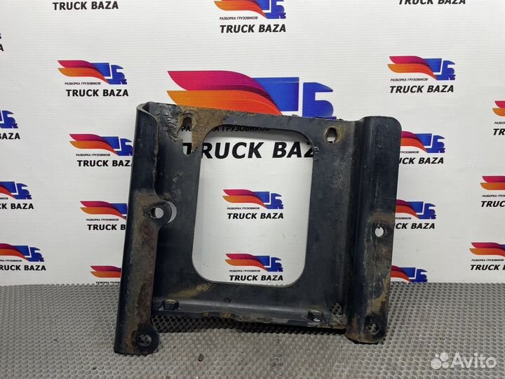 81155025361 Кронштейн глушителя