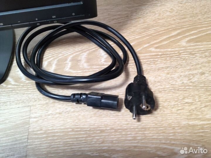 Монитор Hp ProDisplay P221