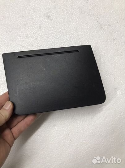 Заглушка правой обшивки багажника 1K6867461 Golf 6