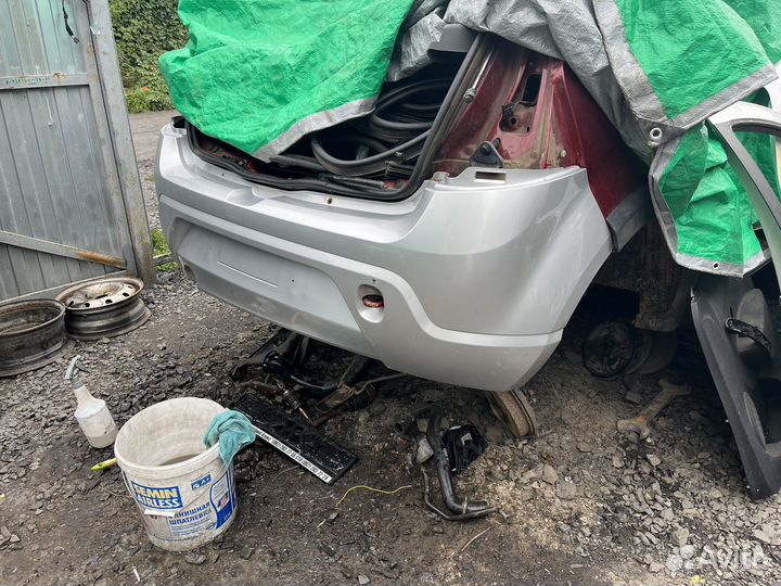 Задний бампер Рено Сандеро