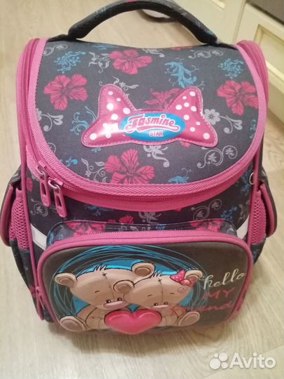 Продам портфель для девочки