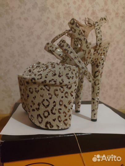 Стрипы тройки Leecabe