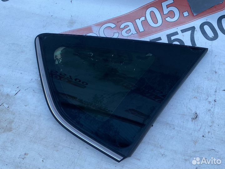 Toyota RAV4 форточка задняя правая
