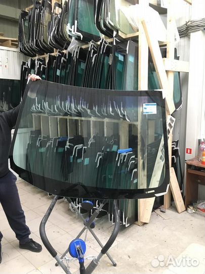 Стекло лобовое Kia Cerato