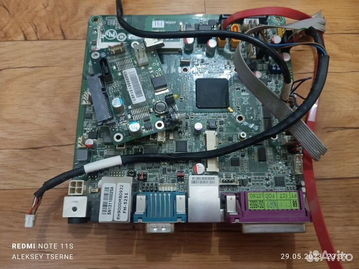 Материнская плата