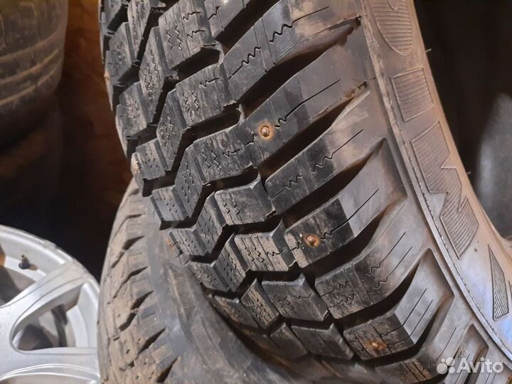 Michelin 4x4 XPC 235/70 R16