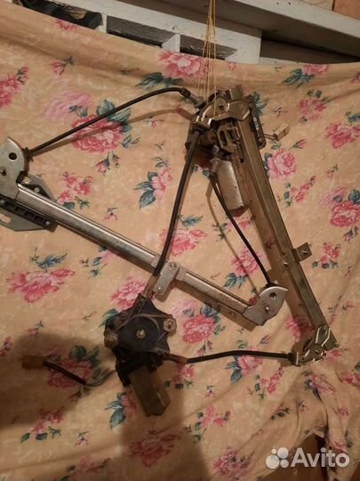 Стеклоподъемники правый лада ваз 2110. 2111. 2112