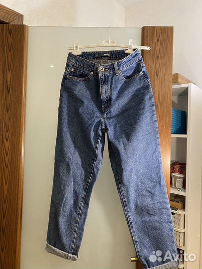 Джинсы