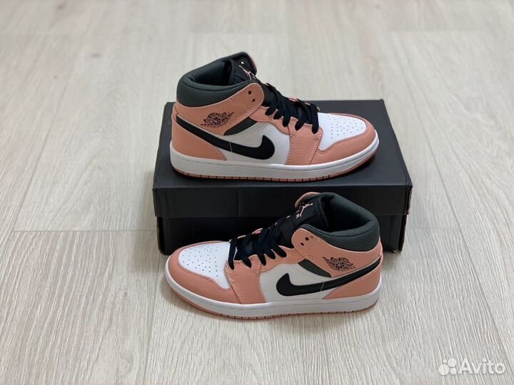 Кроссовки Air Jordan 1 Pink Quartz (36-40)