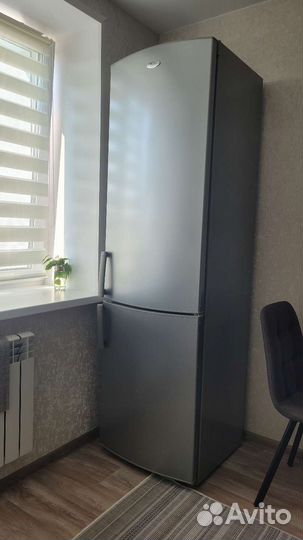 Холодильник бу whirlpool