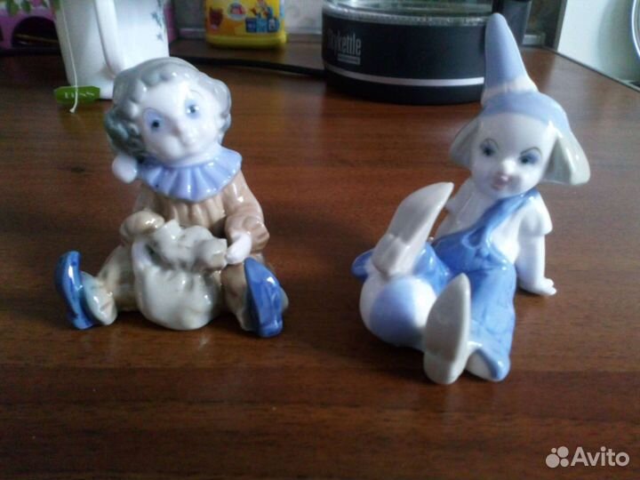 Фарфоровый клоун