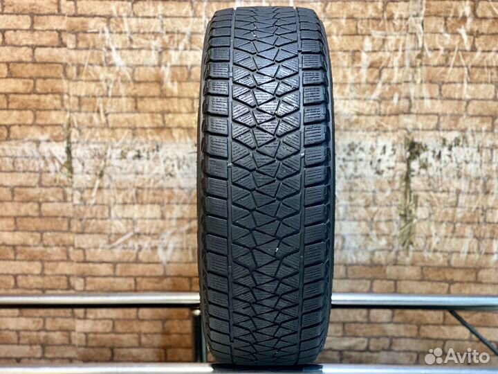 Bridgestone Blizzak DM-V2 225/65 R17