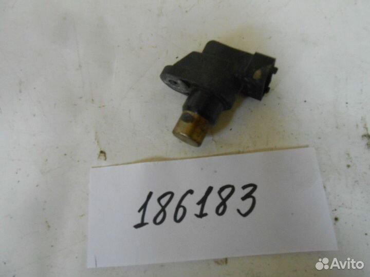 Датчик положения распредвала