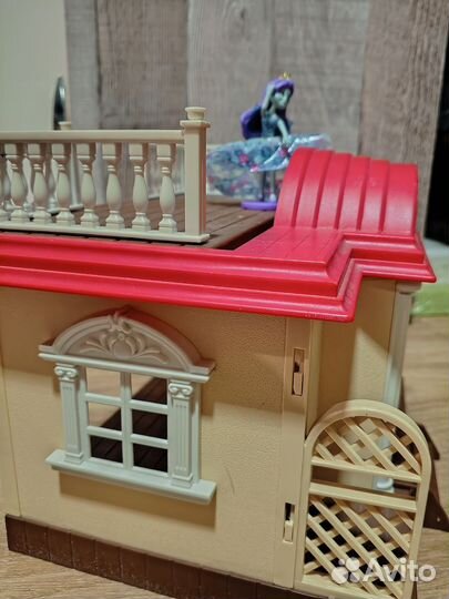 Кукольный домик