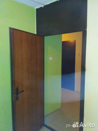 Дверь входная тамбурная на площадке