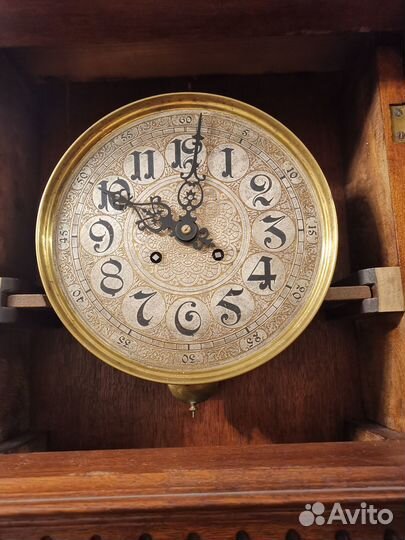 Старинные настенные часы