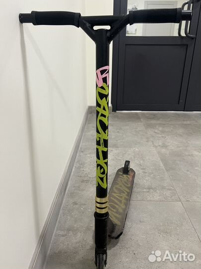 Трюковой самокат