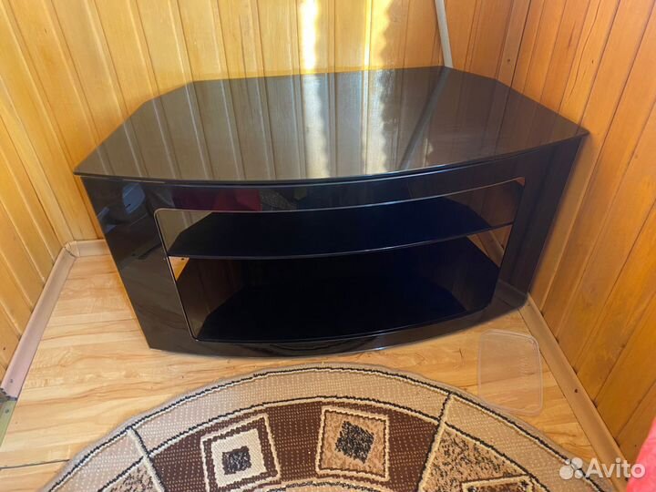 Тумба под телевизор