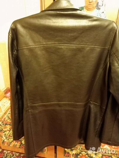 Продам куртку мужскую