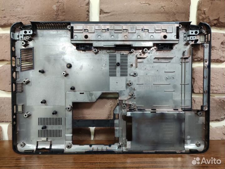 Нижняя часть корпуса ноутбука Samsung R525, R528