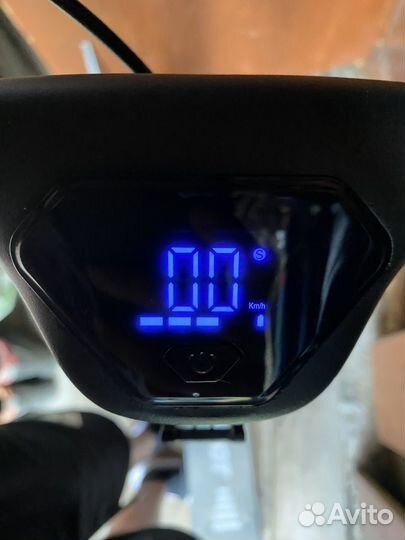 Электросамокат hoverbot GR-01