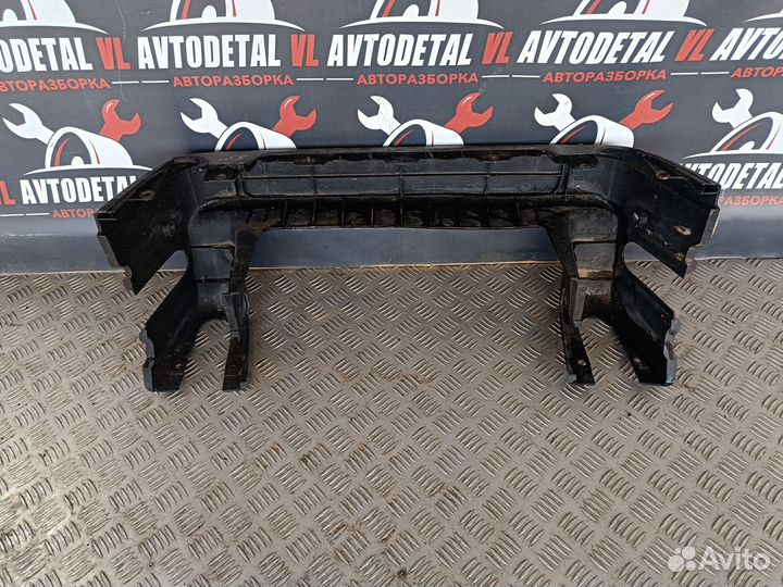 Накладка на переднюю дугу Mitsubishi Delica 3 P25W