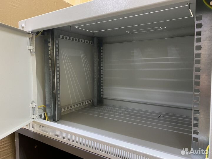 Шкаф телекоммуникационный