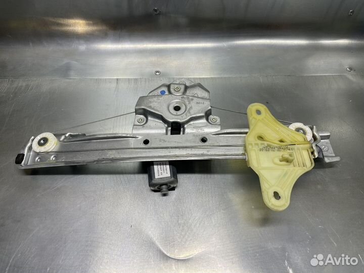 Renault Arkana стеклоподъемник задний