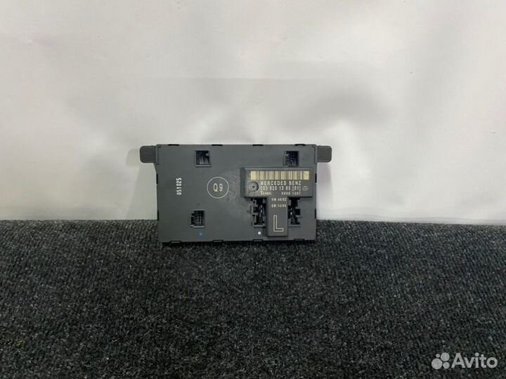 Блок управления двери передний левый Mercedes 203