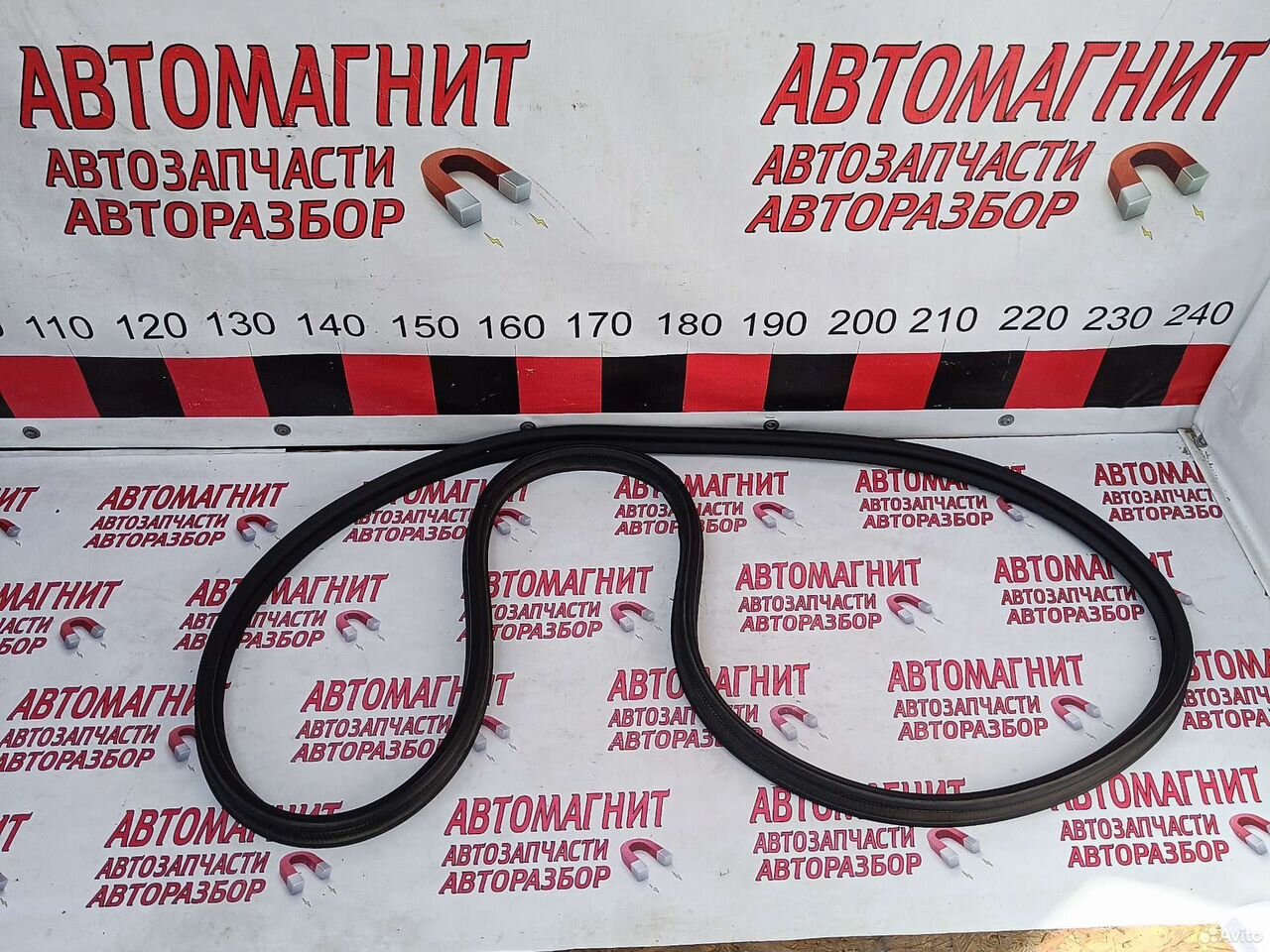 Уплотнитель крышки багажника Киа Соул 2 PS 13-19г