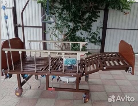 Медицинская кровать для лежачих больных npoкат Rem