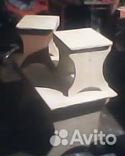 Столик с табуреками