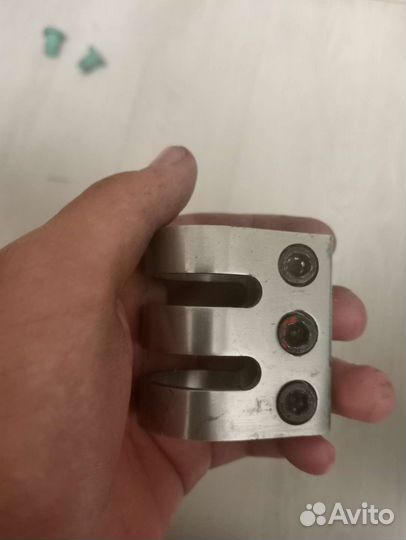 Ноунейм зажим